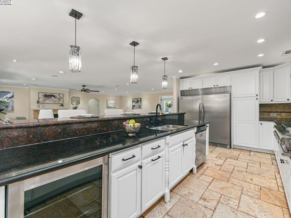 3370 Gardella Plaza, Livermore CA 94551