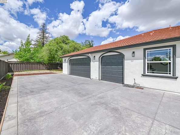 3370 Gardella Plaza, Livermore CA 94551