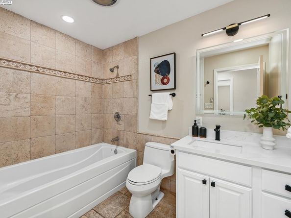 3370 Gardella Plaza, Livermore CA 94551