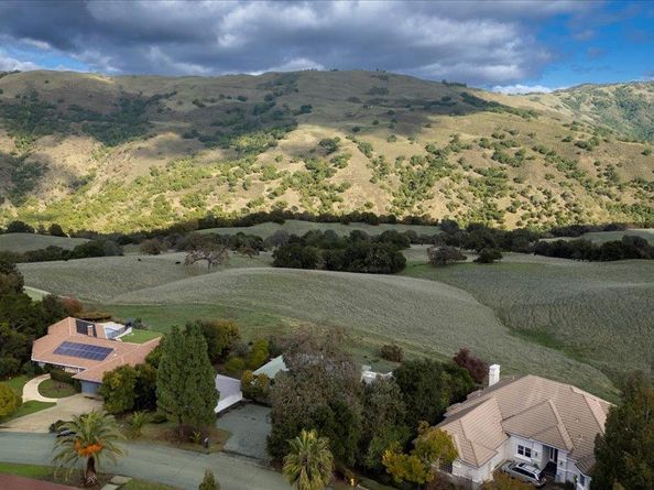 16280 Oak Canyon Drive, Morgan Hill CA 95037