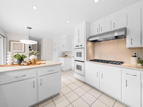 20742 Saint Joan Court, Saratoga CA 95070