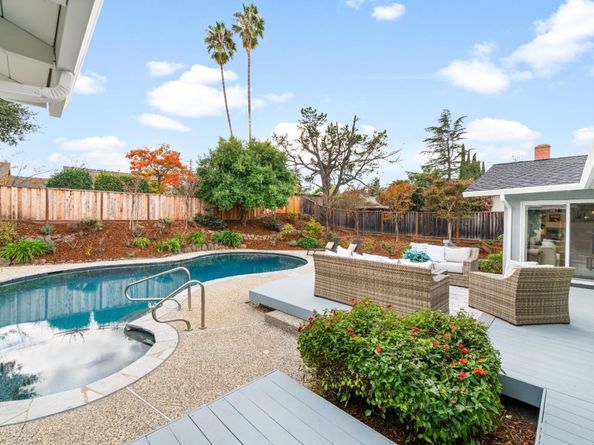 20742 Saint Joan Court, Saratoga CA 95070