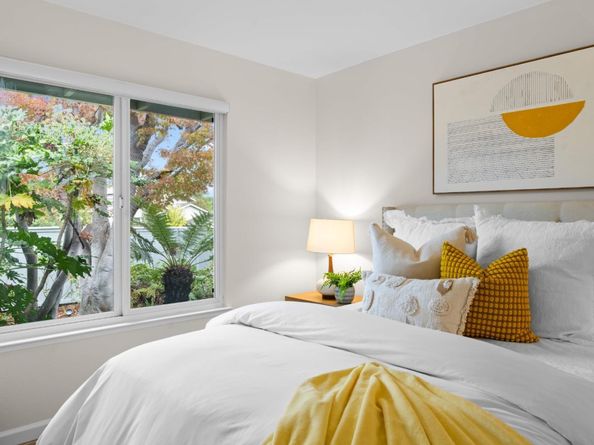 20742 Saint Joan Court, Saratoga CA 95070