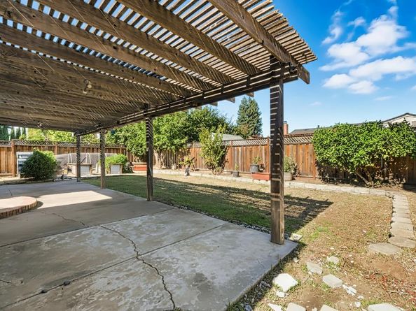 319 Churchill Place, Gilroy CA 95020