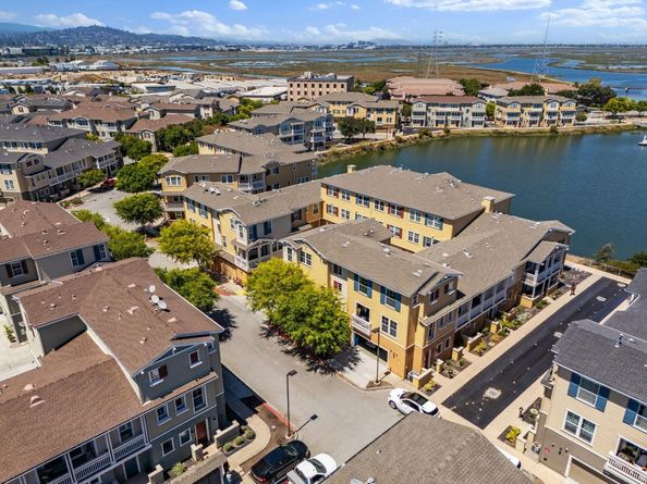 641 Turnbuckle Drive 1701, Redwood City CA 94063