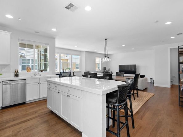 641 Turnbuckle Drive 1701, Redwood City CA 94063