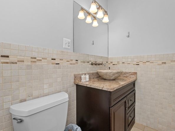499-501 Sumner St 2, Boston MA 02128