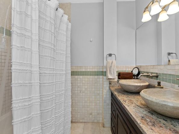 499-501 Sumner St 2, Boston MA 02128