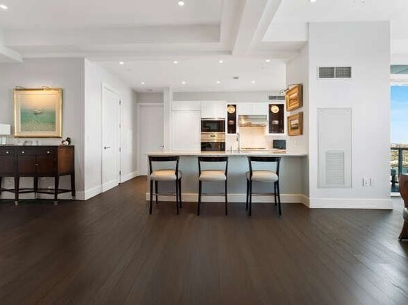 22 Liberty Dr 11C, Boston MA 02210