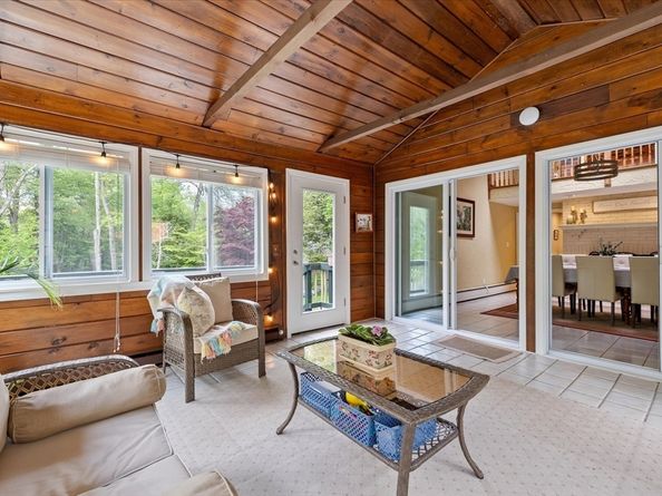 16 Gilbert Way, Millbury MA 01527
