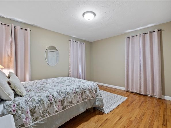 16 Gilbert Way, Millbury MA 01527