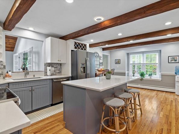 16 Gilbert Way, Millbury MA 01527