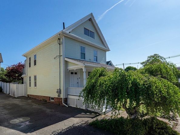 80 Shirley St, Winthrop MA 02152