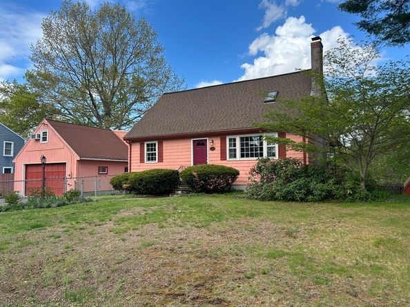 30 Crimson Rd, Billerica MA 01821