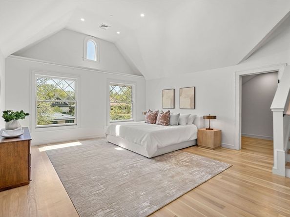 757 Washington St 2, Brookline MA 02446