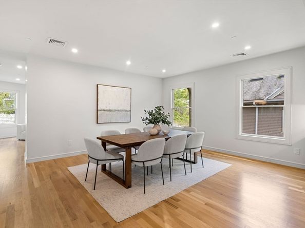 757 Washington St 2, Brookline MA 02446