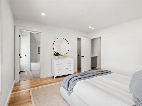 757 Washington St 2, Brookline MA 02446