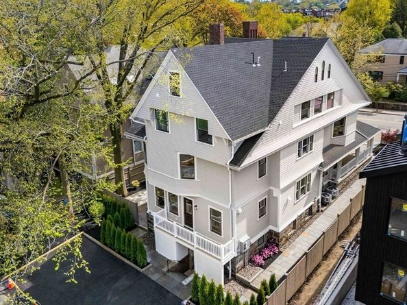 757 Washington St 2, Brookline MA 02446
