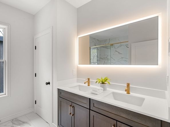757 Washington St 2, Brookline MA 02446