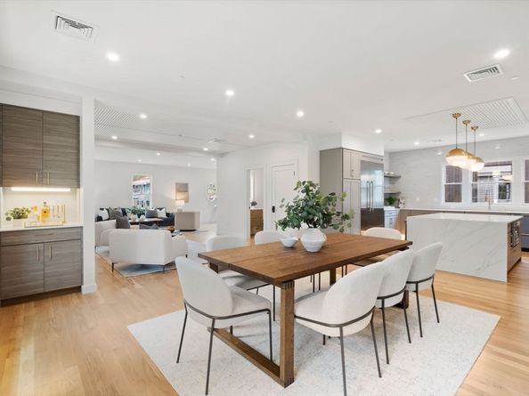 757 Washington St 2, Brookline MA 02446