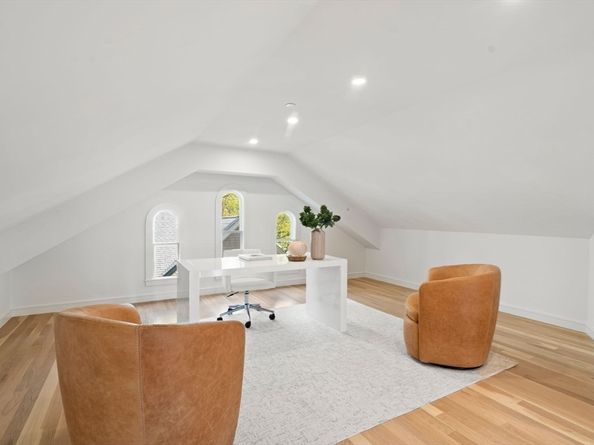 757 Washington St 2, Brookline MA 02446