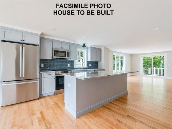 20 Pat Rose Way, Rockland MA 02370
