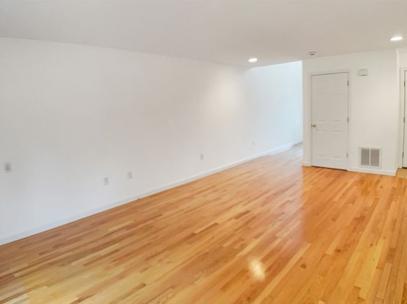 18 Alden Dr 3, Berlin MA 01503