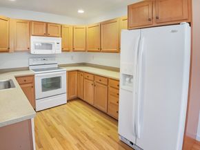 18 Alden Dr 3, Berlin MA 01503