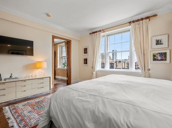 274 Beacon Street 7F, Boston MA 02116