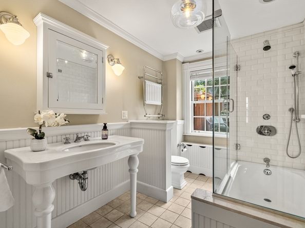 14 Pinckney Street, Boston MA 02114