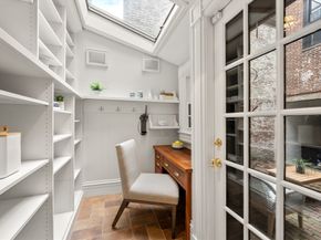 14 Pinckney Street, Boston MA 02114