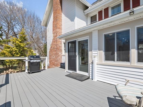 9 French Avenue, Wayland MA 01778