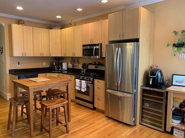 37 Mt Vernon 1R, Boston MA 02125