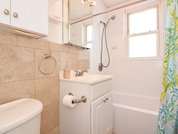 658 East 6th 3, Boston MA 02127