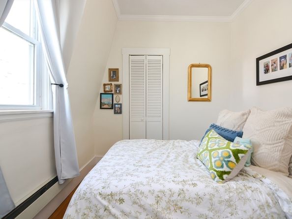 658 East 6th 3, Boston MA 02127