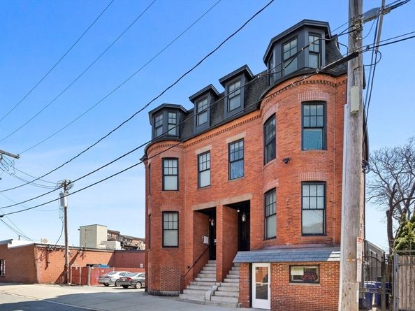 103-105 Broadway, Chelsea MA 02150