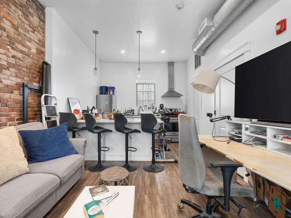 103-105 Broadway, Chelsea MA 02150