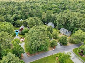 271 Pond St, Hopkinton MA 01748