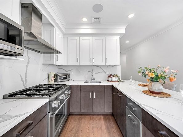 10 Sydney St 7, Boston MA 02125