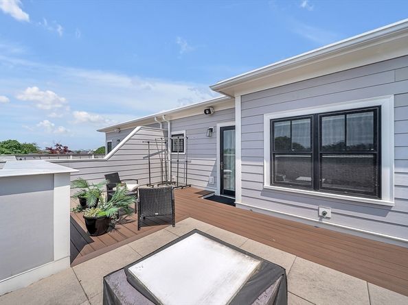 10 Sydney St 7, Boston MA 02125