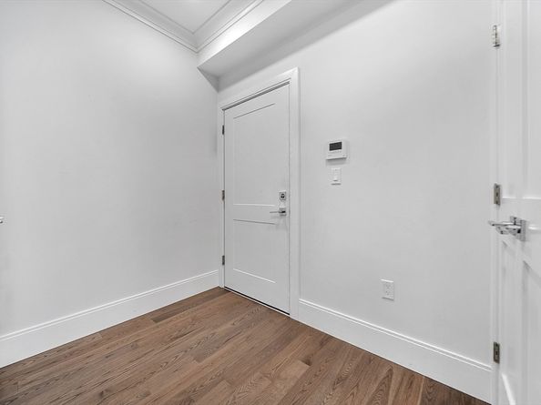 10 Sydney St 7, Boston MA 02125