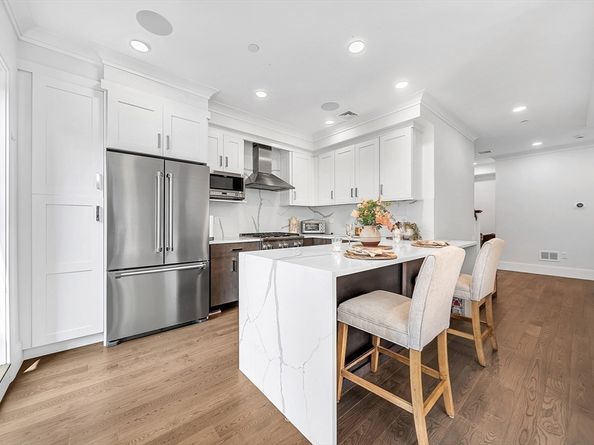 10 Sydney St 7, Boston MA 02125