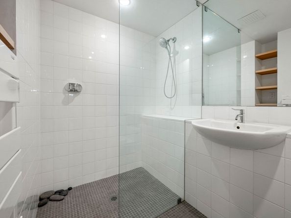 175 Commonwealth Avenue A, Boston MA 02116