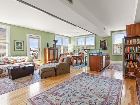 43 Park Street 15, Somerville MA 02143