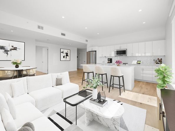 2149 Washington St 601, Boston MA 02119
