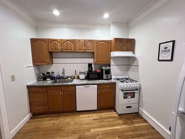 21 Park Vale Ave 2, Boston MA 02134