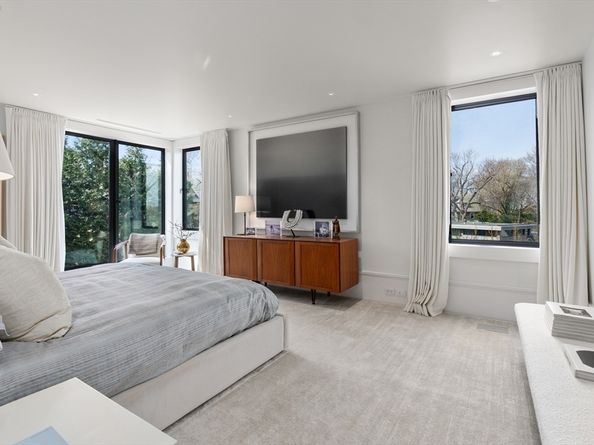 55 Fayerweather Street, Cambridge MA 02138