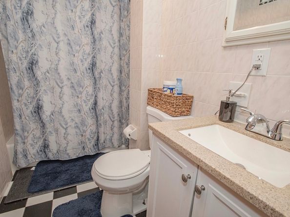 39 Huntington St, Brockton MA 02301