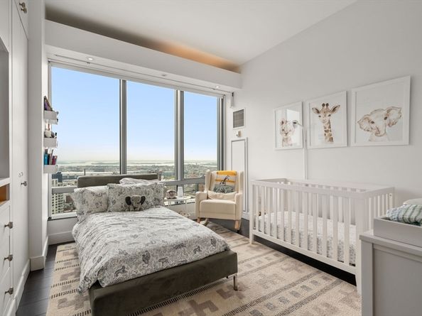 1 Avery PH2B, Boston MA 02111