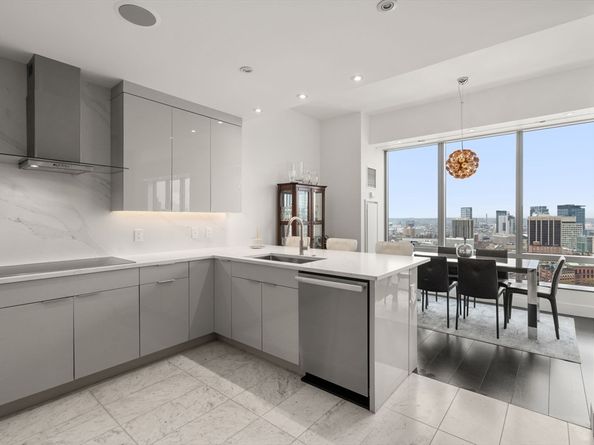1 Avery PH2B, Boston MA 02111